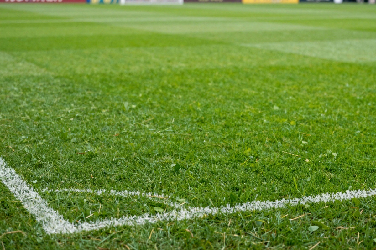 Le dimensioni del campo da calcio: perché variano da 100 a 110 metri e cosa significano per il gioco